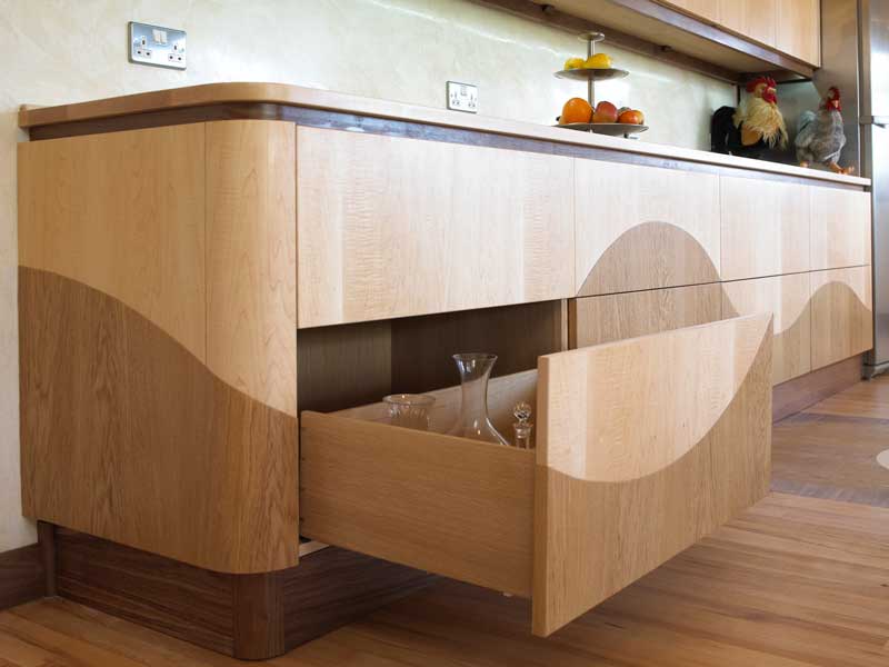 Contemporary-bespoke-kitchen deep pan drawer