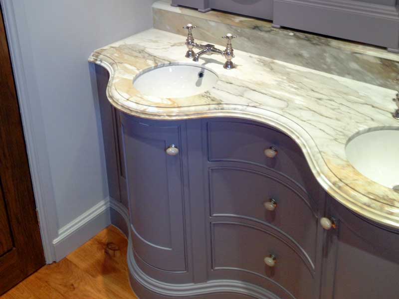 Curved French Style Fitted bathroom 012