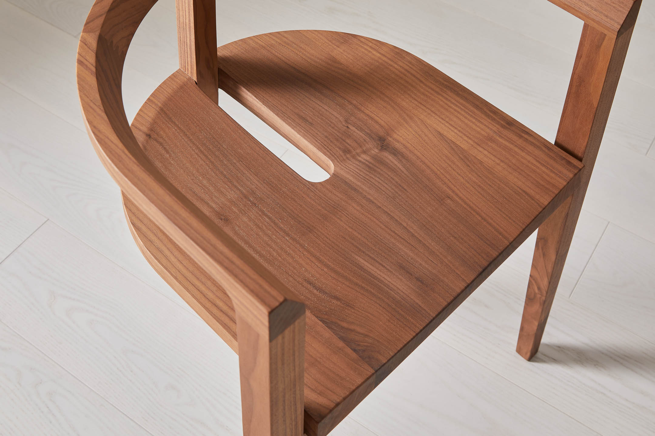 FP/W-1 Chair - Image 3