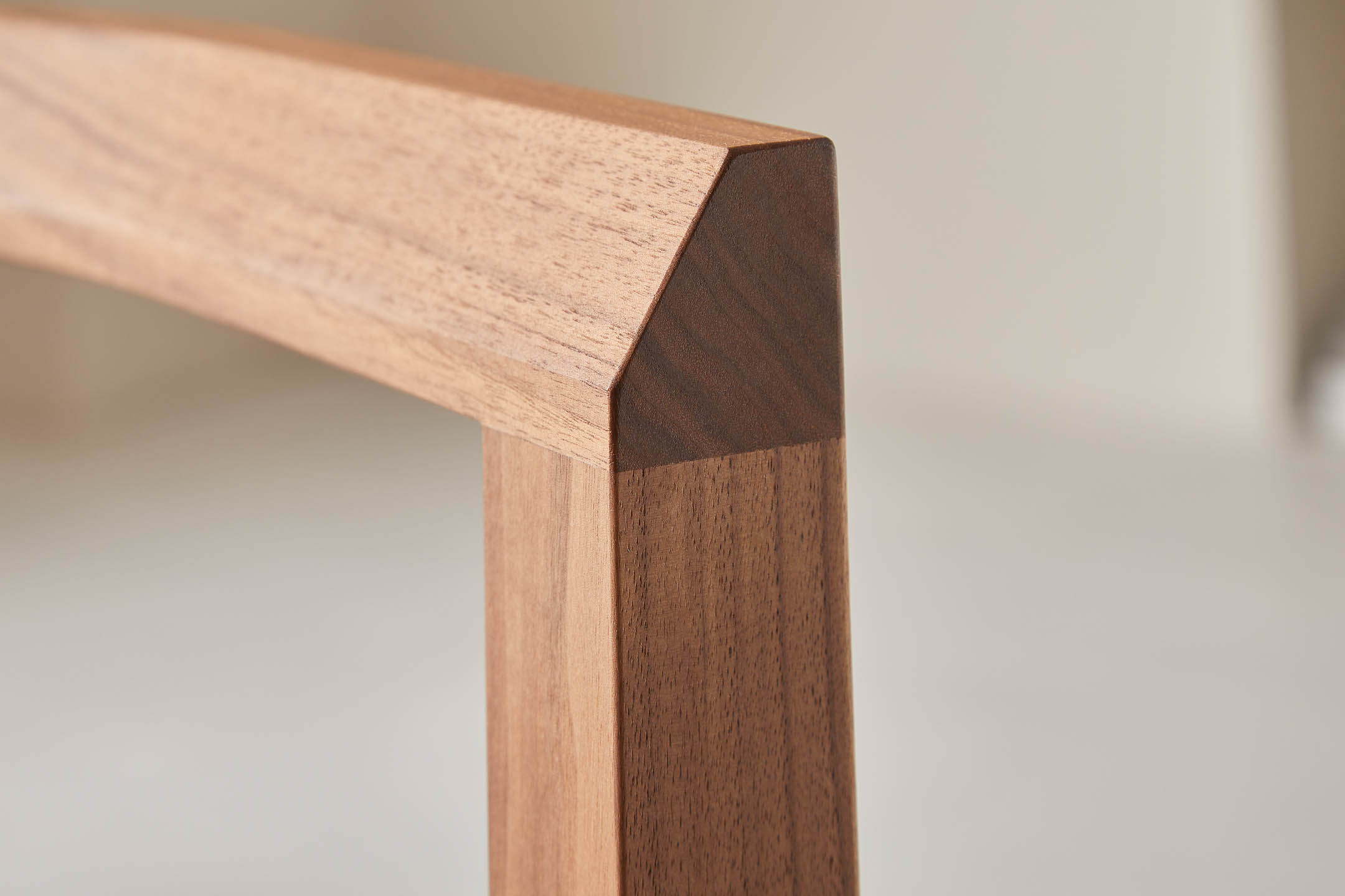 FP/W-1 Chair - Image 4